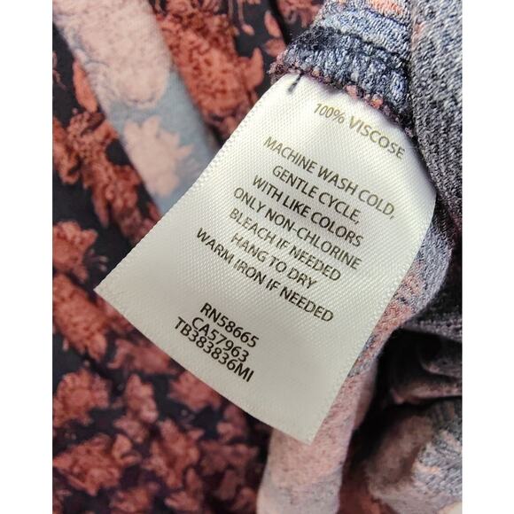 Treasure & Bond Wrap Kimono Womens Size Medium Floral Navy Blue Pink Beach - Picture 7 of 11